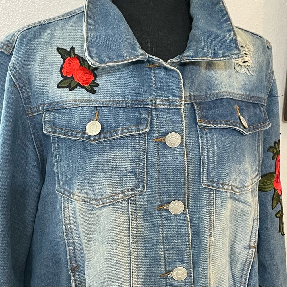 Thrill Jean Jacket with custom Red Floral & snake patches. Size XL. Distressed - Picture 2 of 15